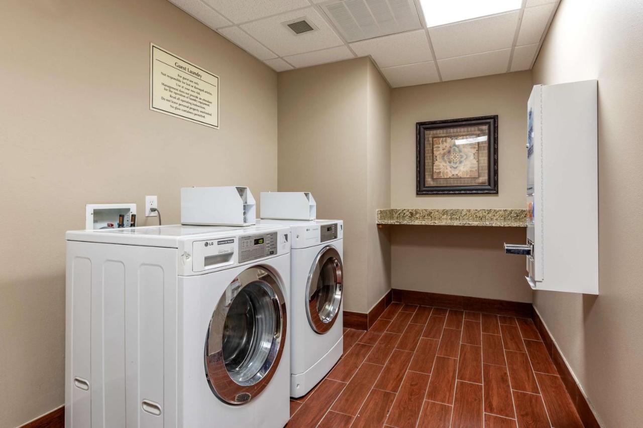 Best Western Plus North Odessa Inn & Suites Exteriör bild